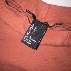 Snap button body suit